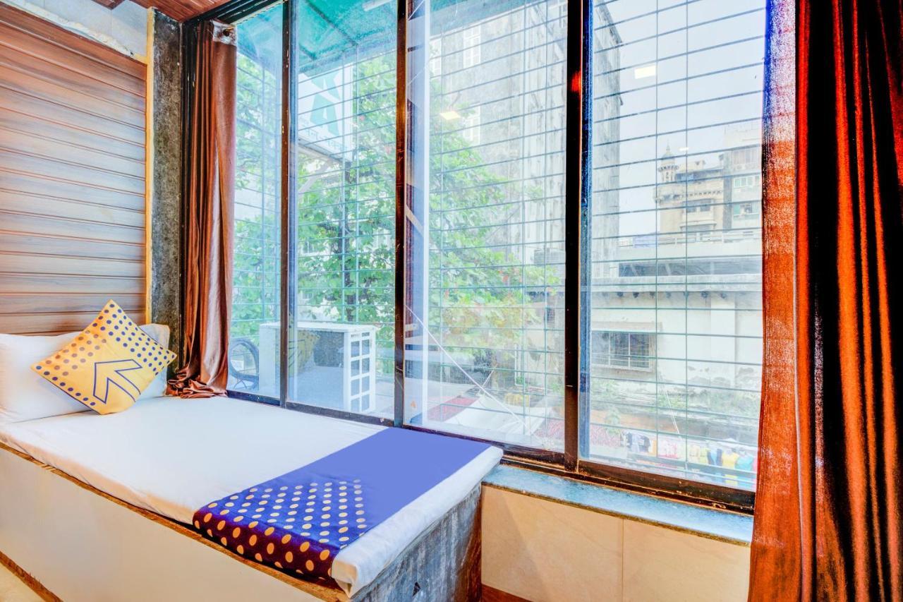 مومباي Oyo 70661 Hotel Al Makkah Managed By Hotel Paris المظهر الخارجي الصورة