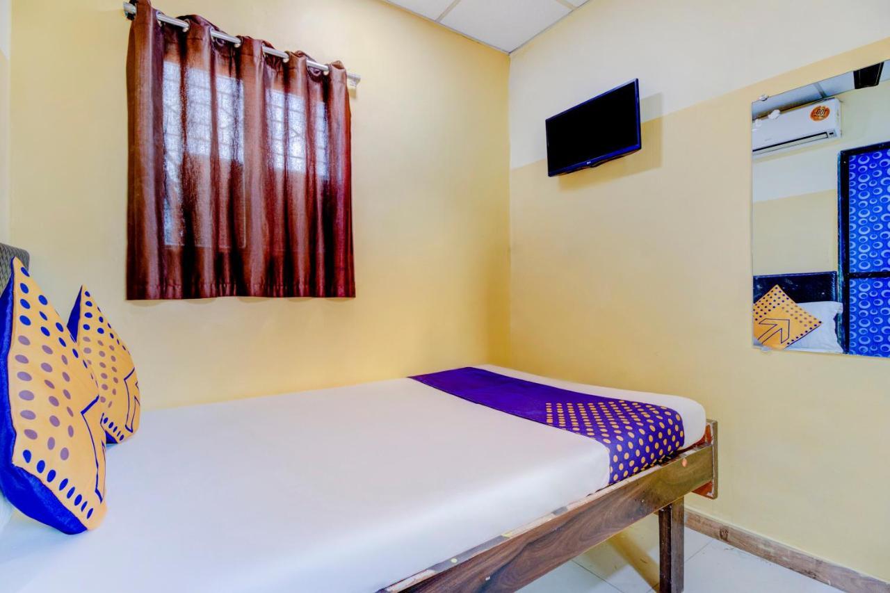 مومباي Oyo 70661 Hotel Al Makkah Managed By Hotel Paris المظهر الخارجي الصورة